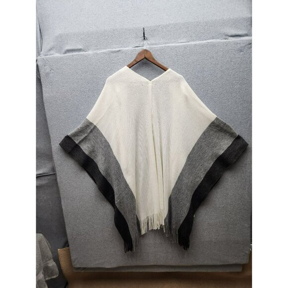 Colorblock Open Front Acrylic Poncho With Fringe Hem & Pockets By Cezon - Picture 4 of 4